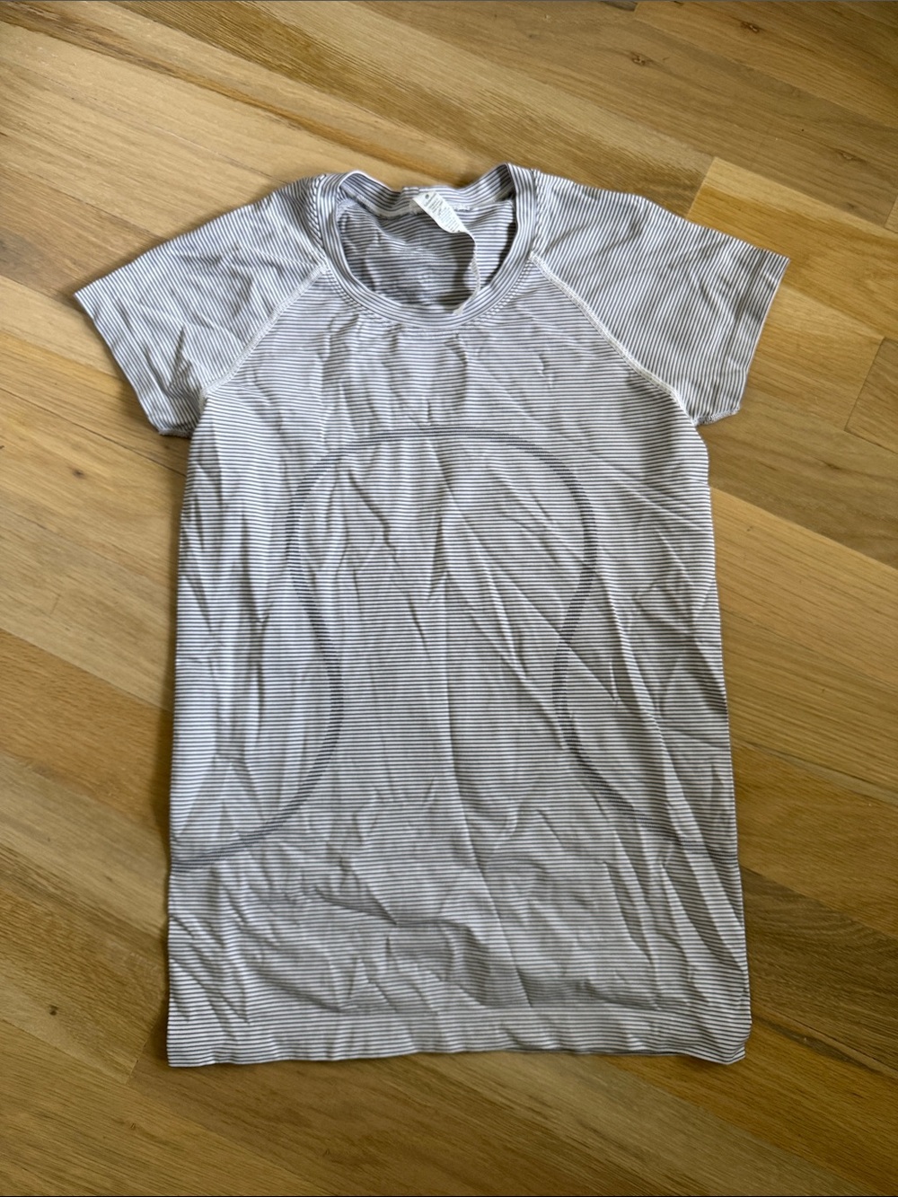 Lululemon Swiftly Short Sleeve Shirt